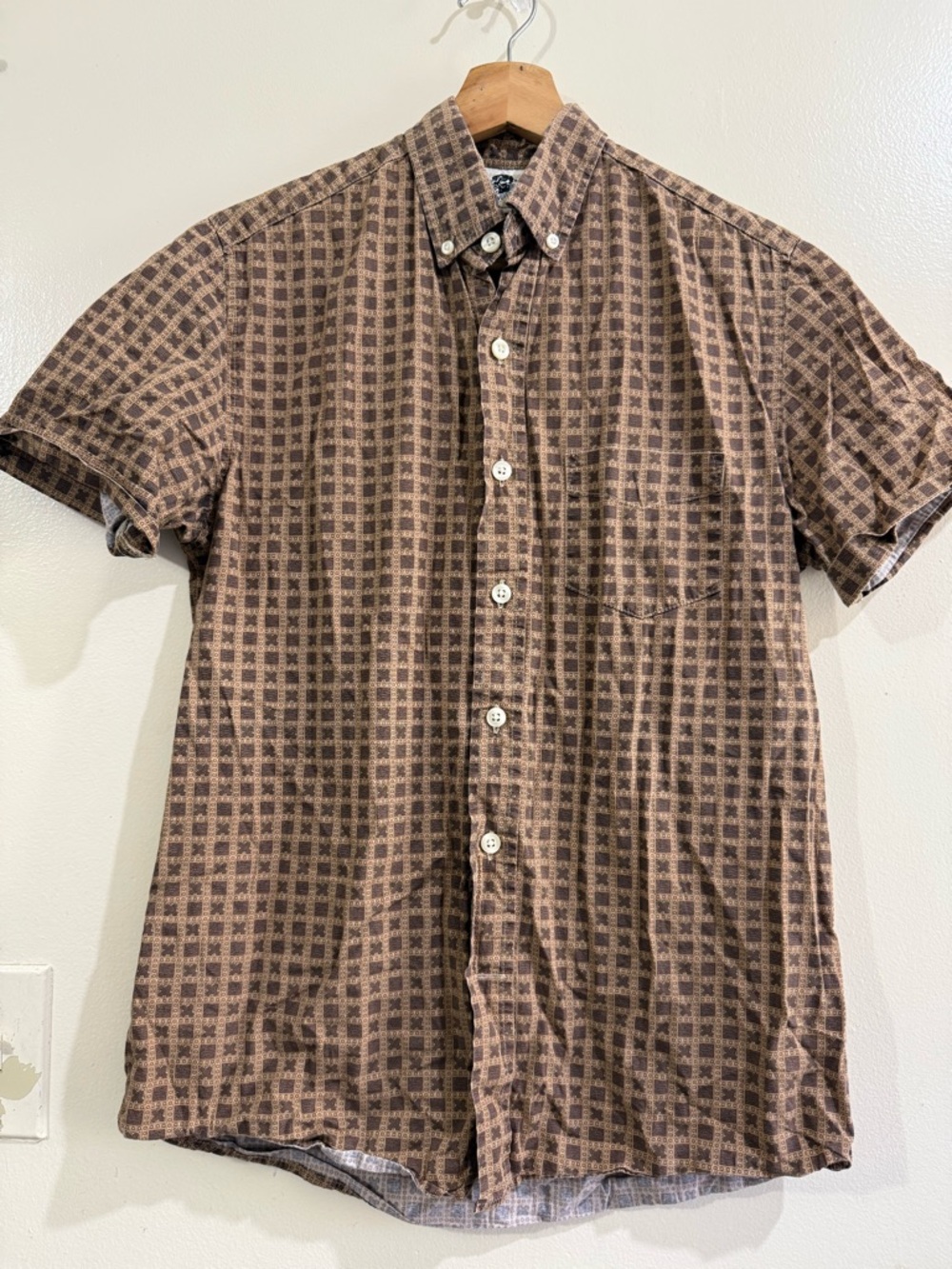 Penningtons Brown Plaid Short-Sleeve Button-Down Shirt